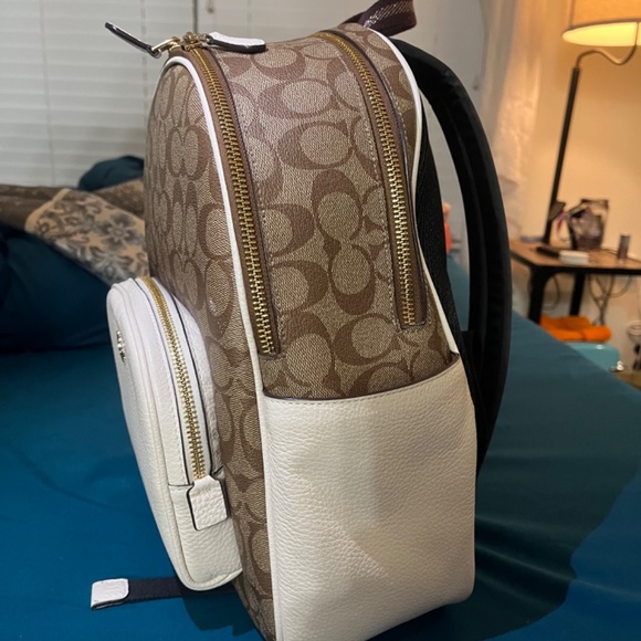 Coach backpack - Picture 2 of 5